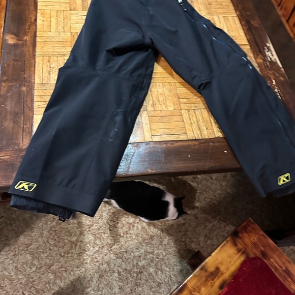 Custom Yamaha Klim jacket and pants - Picture 8 of 10